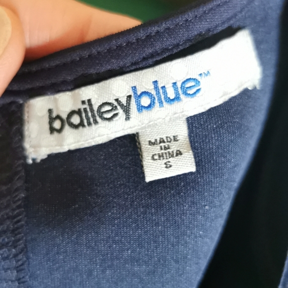 Abstract print sleeveless A-Line dress - Picture 7 of 7